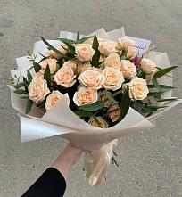 Букет Кремовые розы Латте в Удачном
