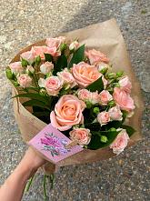 Букет цветов из:  Розы #REPLACE_PRED# Удачном