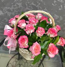 Цветочная композиция из Розы в корзине #REPLACE_PRED# Удачном
